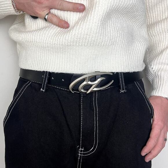 y2k 2000s chrome star futuristic cross emblem black grunge silver emo belt - Picture 6 of 6